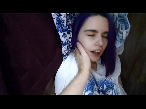 ❤️ Хоҳарамро дар ҷевон ёфт ва ба ӯ кӯмак кард Секс  дар tg.eggporncomics.ru ❌️❤